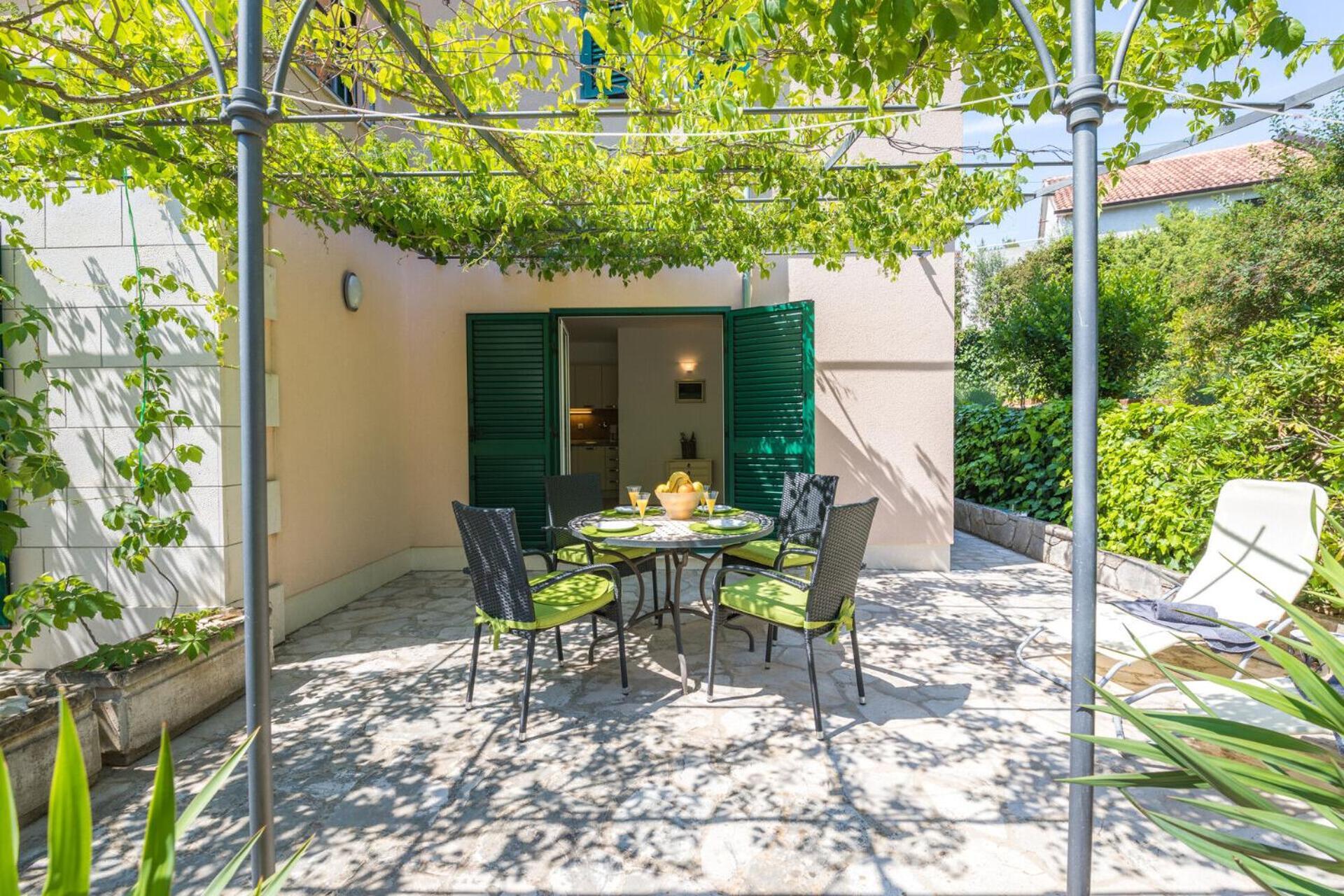 Apartments Seric Vrboska Exterior foto